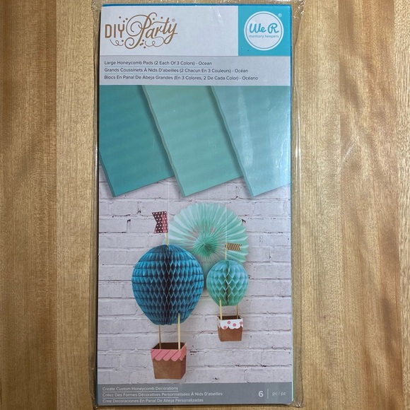 💥 2 for 12 or 4 for 20 💥  Large Honeycomb Pads from We R Memory Keepers - Picture 2 of 6